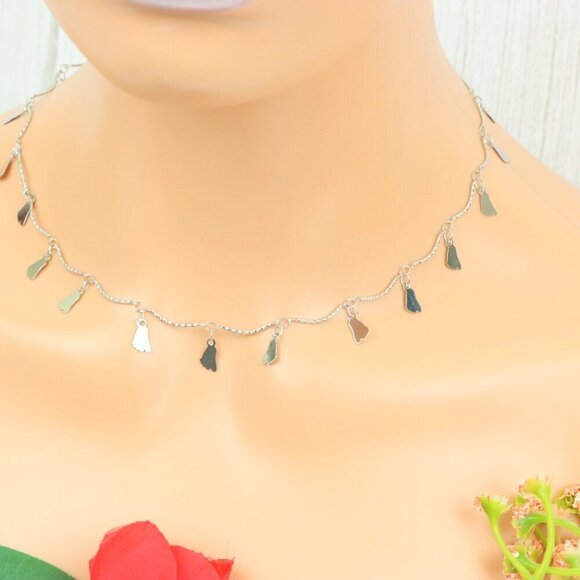 "Minimalist & Elegant Necklace Chain – Perfect for Women & Girls | UNVRC1054 - Picture 9 of 10